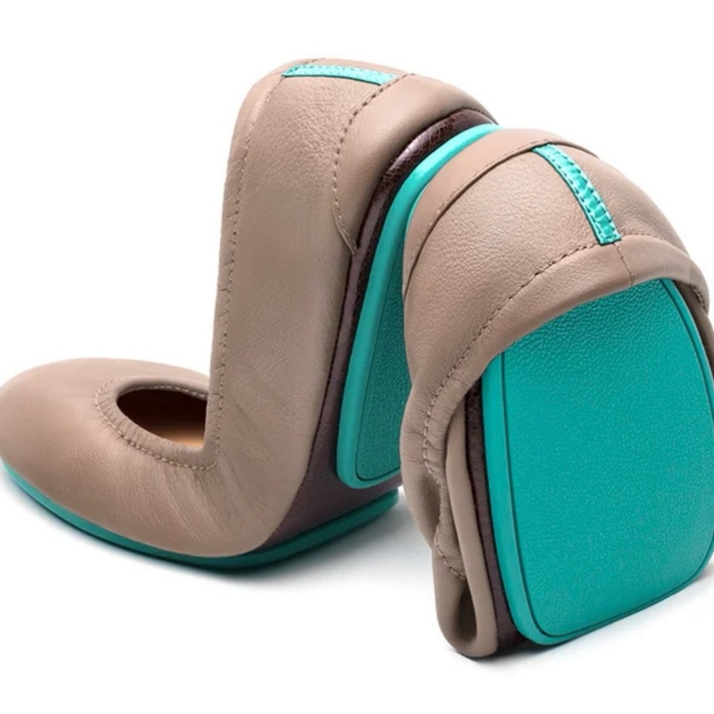 Foldable Taupe Ballet Flats with Teal Accents